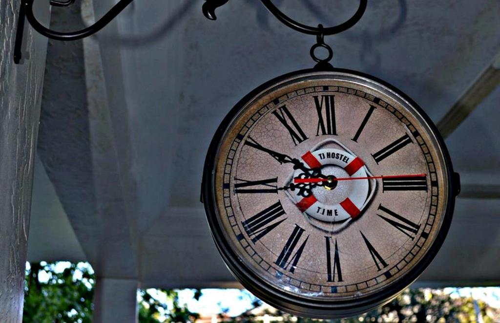 Tj Guest House Makhindzsauri Kültér fotó