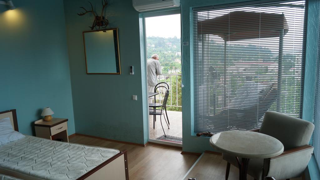 Tj Guest House Makhindzsauri Kültér fotó