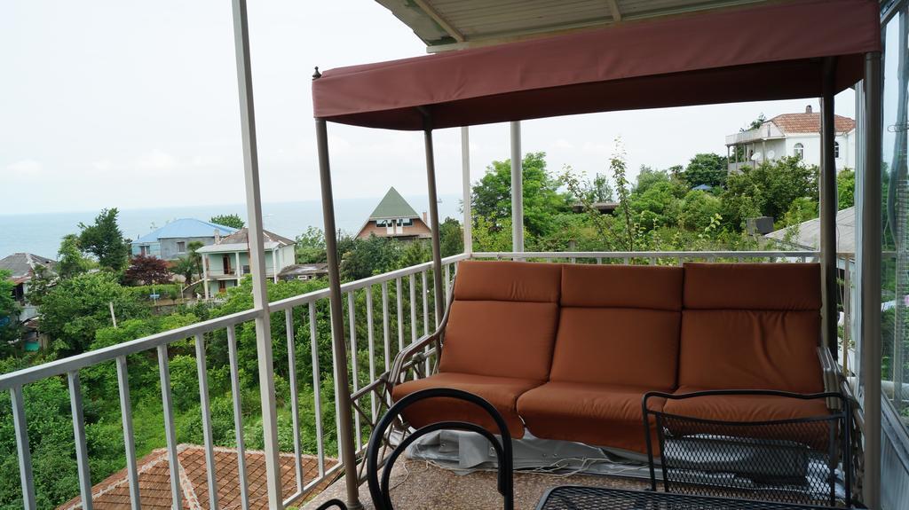 Tj Guest House Makhindzsauri Kültér fotó