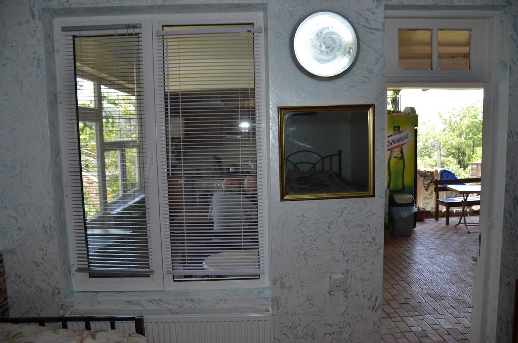 Tj Guest House Makhindzsauri Kültér fotó